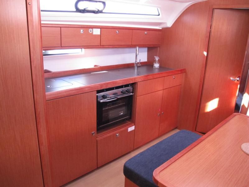 Bavaria Cruiser 41 - 3 cab