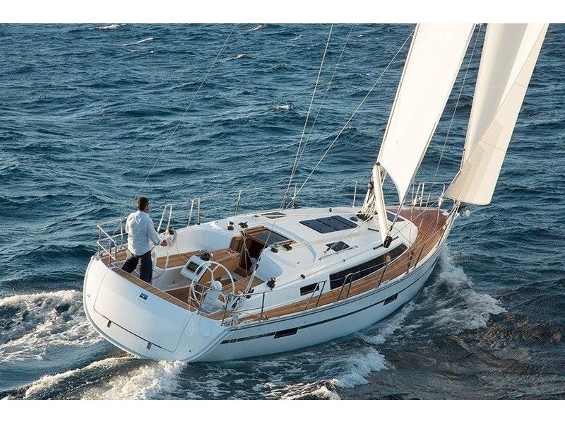 BAVARIA 37 CRUISER