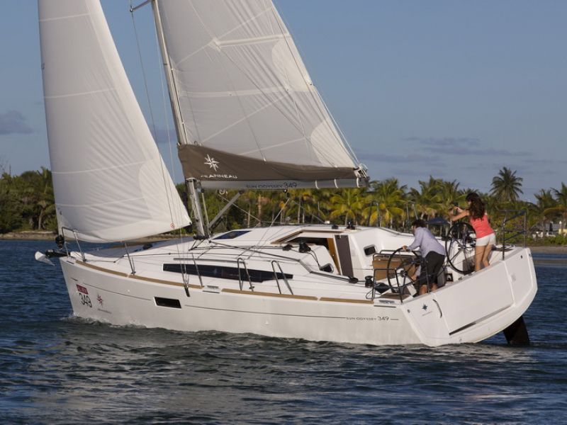 Sun Odyssey 349