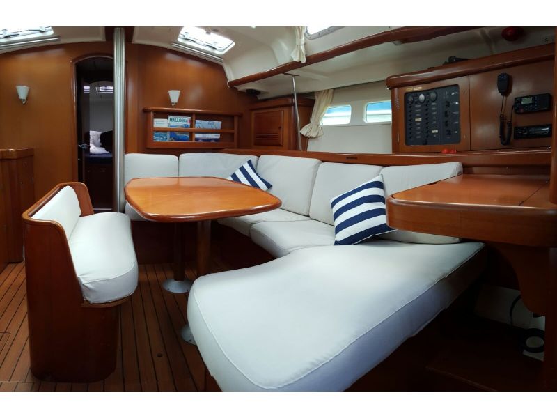 Oceanis 423
