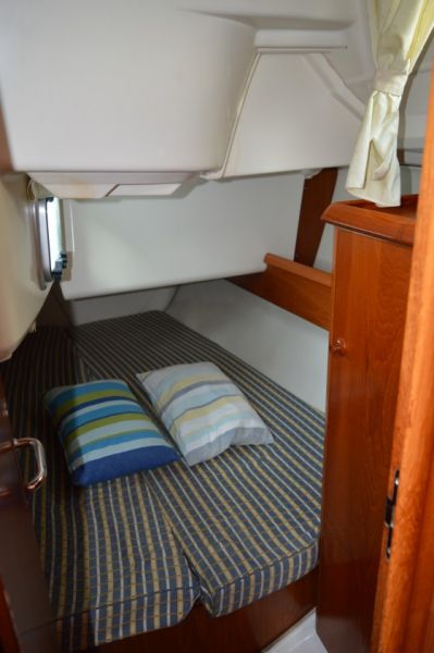 Sun Odyssey 35
