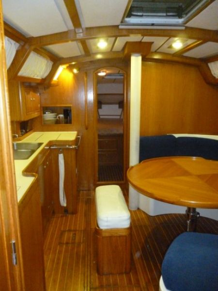 Sun Odyssey 42