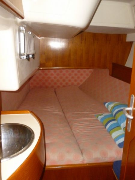 Sun Odyssey 42