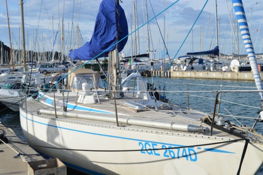Swan 39