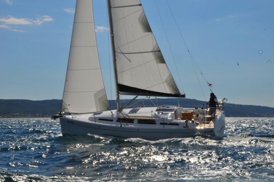 Hanse 345 