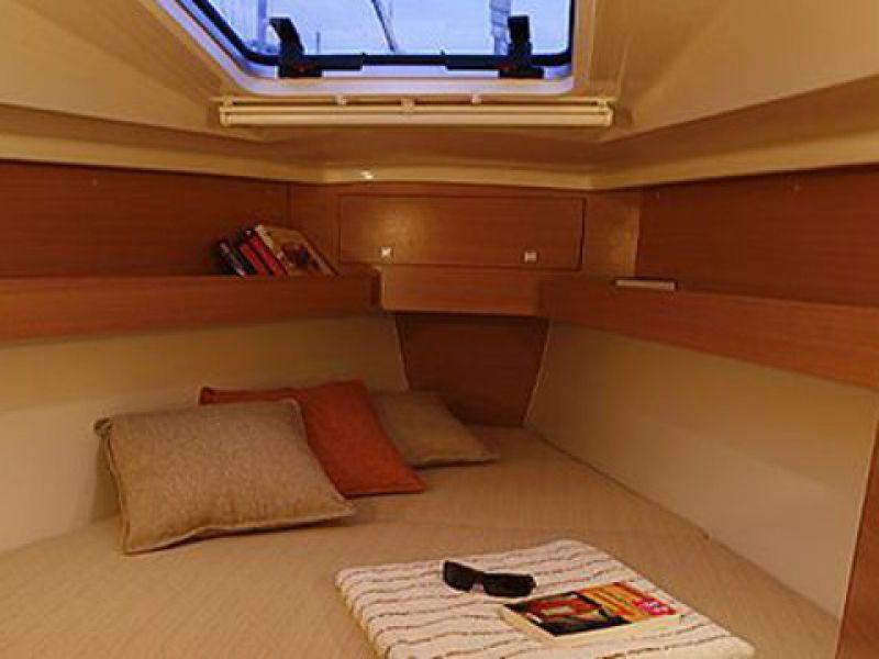 Elan 340