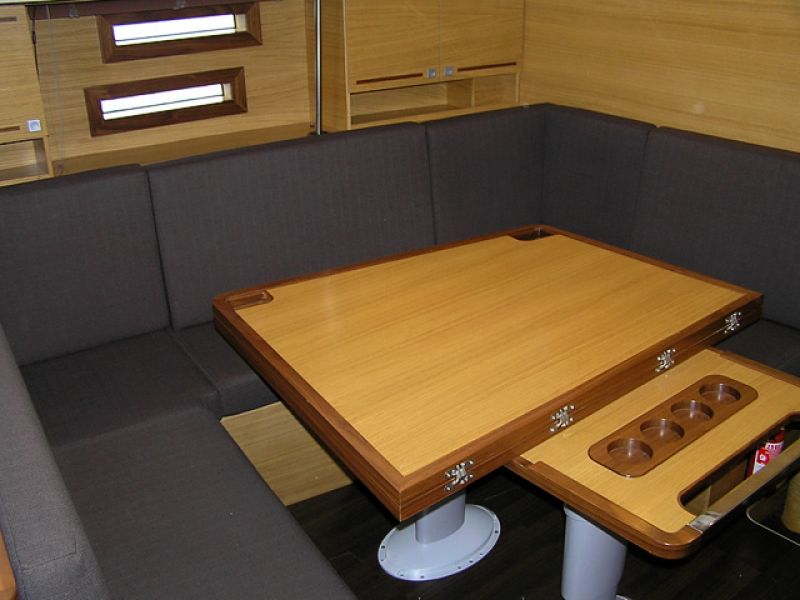 Elan 444 Impression