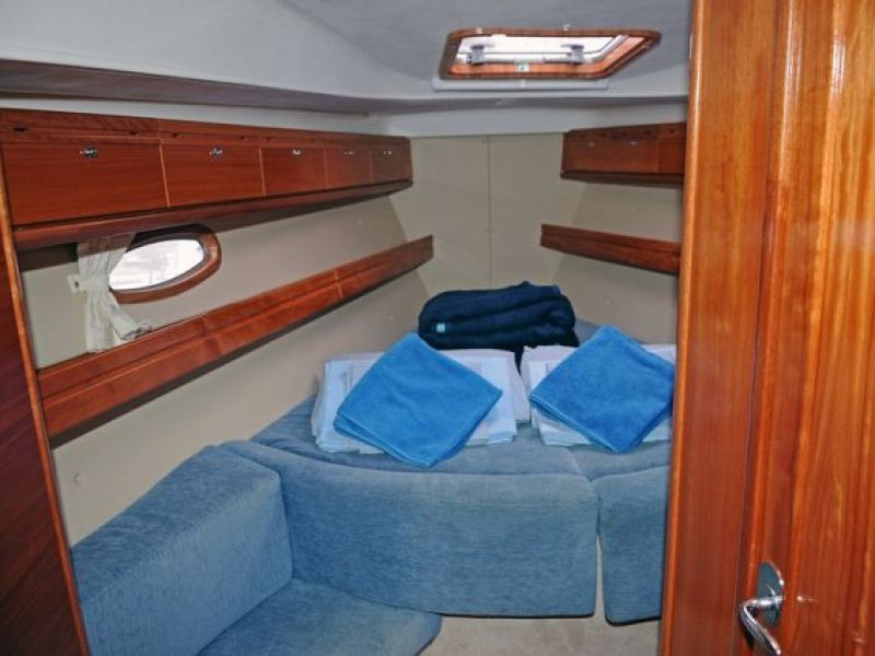 Bavaria 39