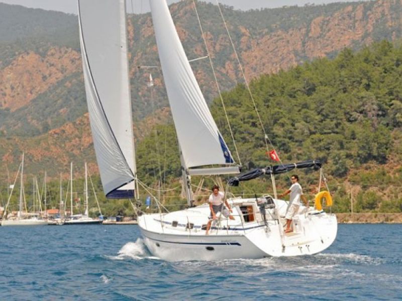 Bavaria 39