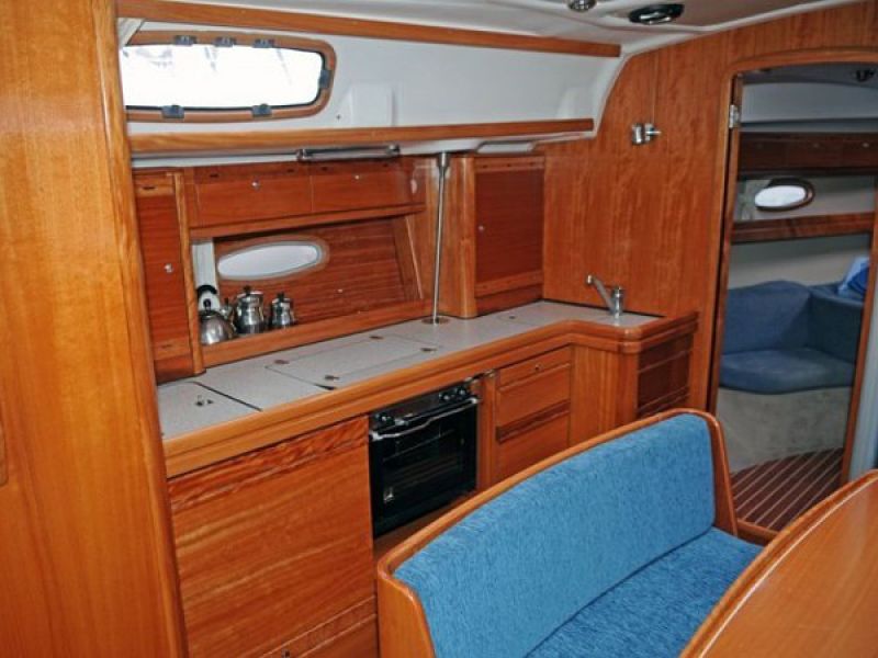 Bavaria 39