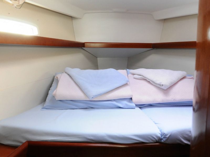 Oceanis 40