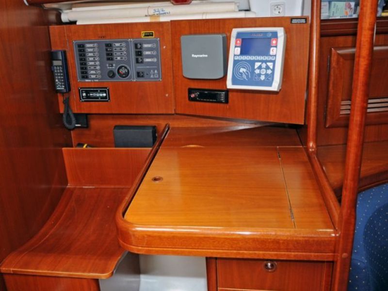 Oceanis 393