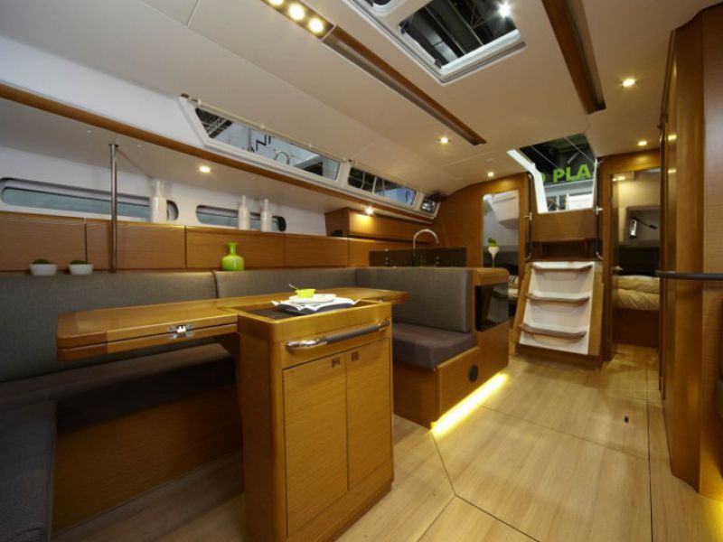 Sun Odyssey 439