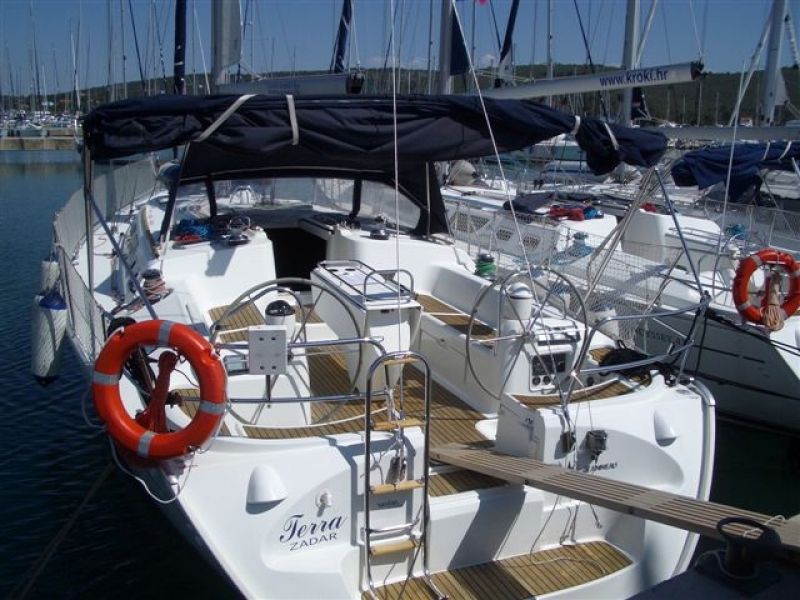 Sun Odyssey 43 (4 cab)
