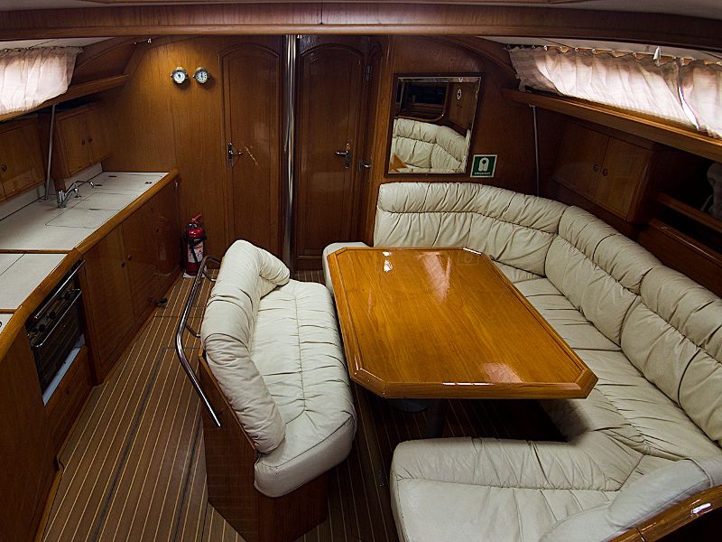 Sun Odyssey 452