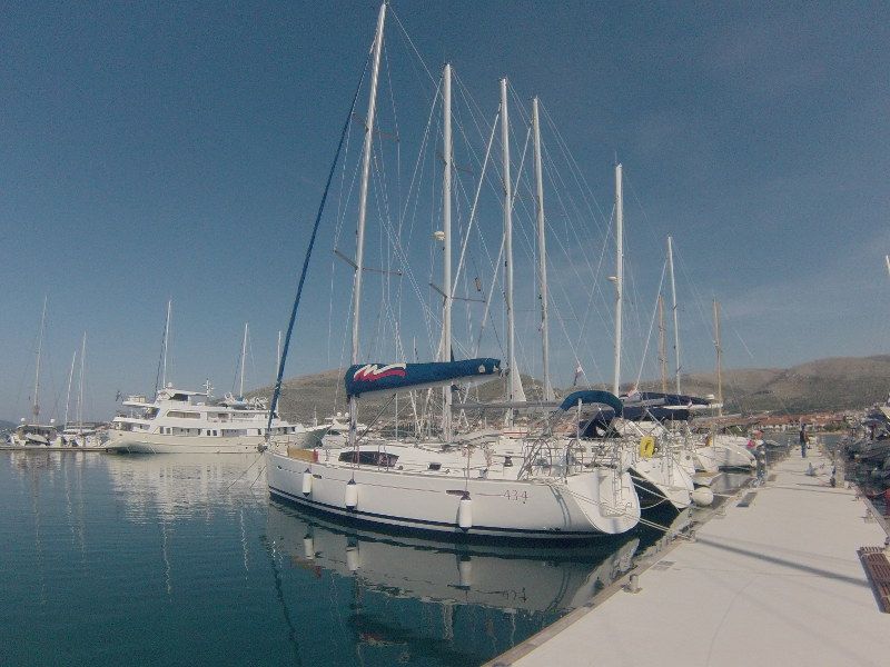 Oceanis 434