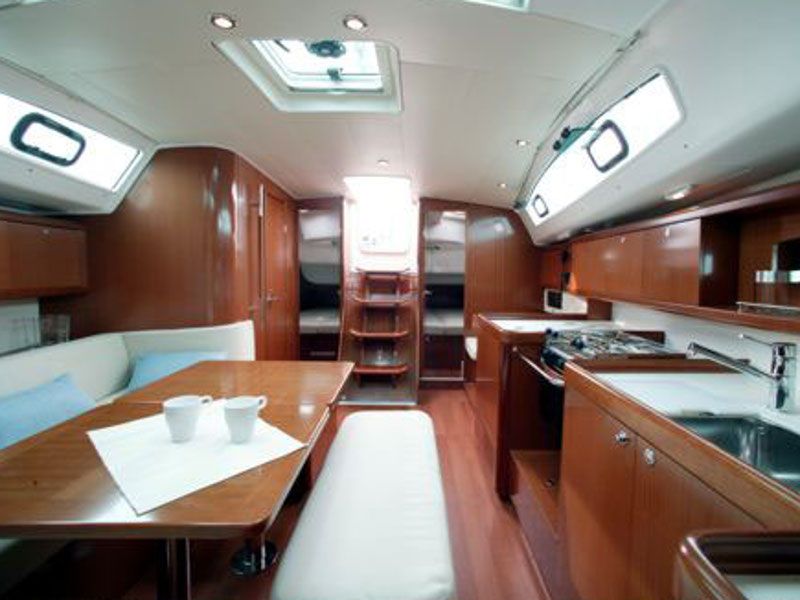 Oceanis 40