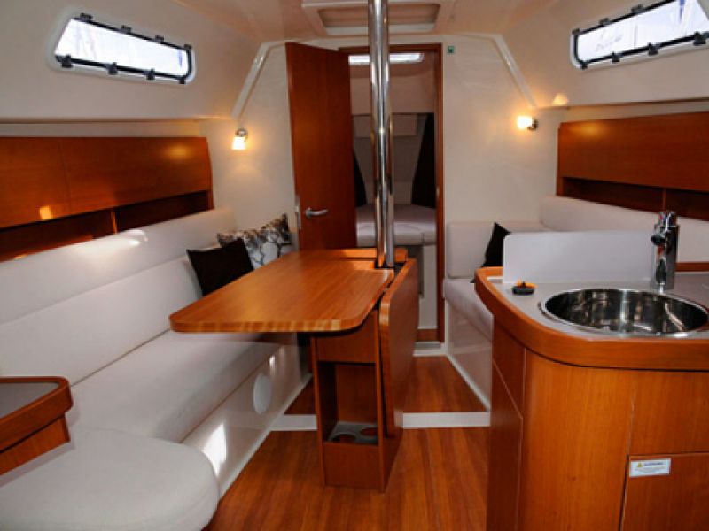 Hanse 325