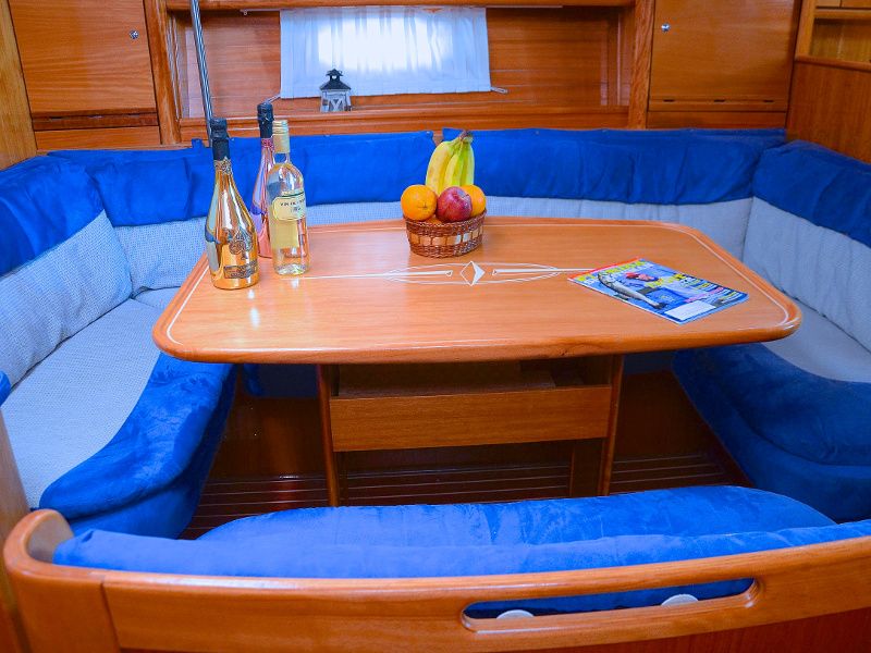 Bavaria 42 Cruiser