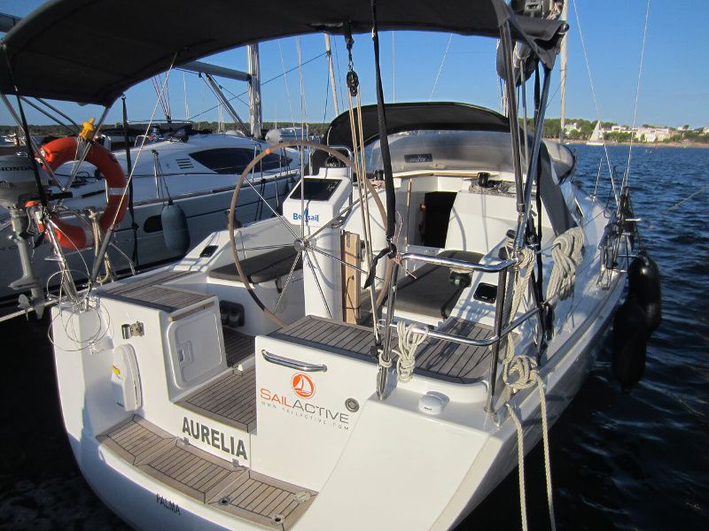 Hanse 325