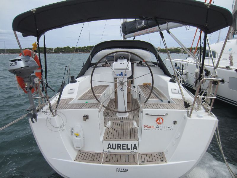 Hanse 325