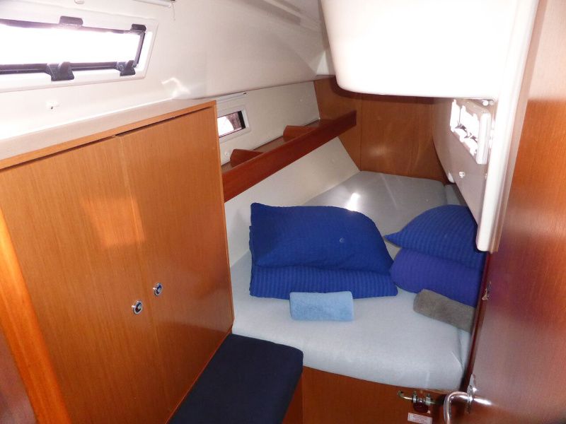 Bavaria 32
