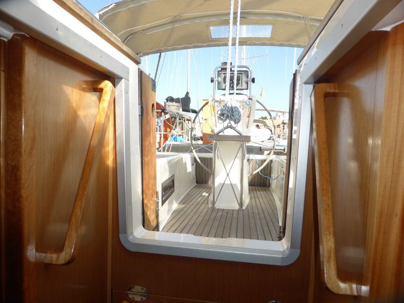 Bavaria 32