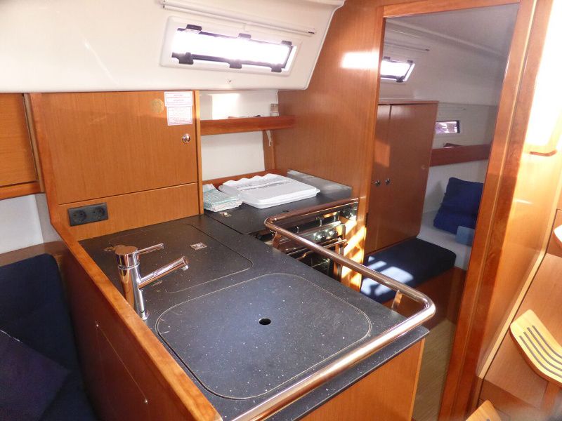 Bavaria 32