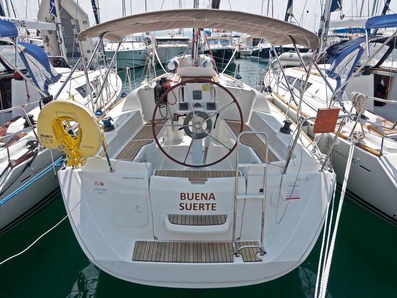 Sun Odyssey 33i