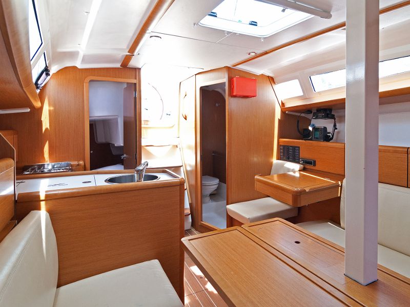 Sun Odyssey 33i