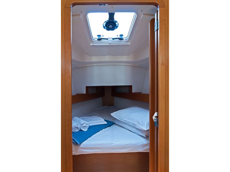Sun Odyssey 33i