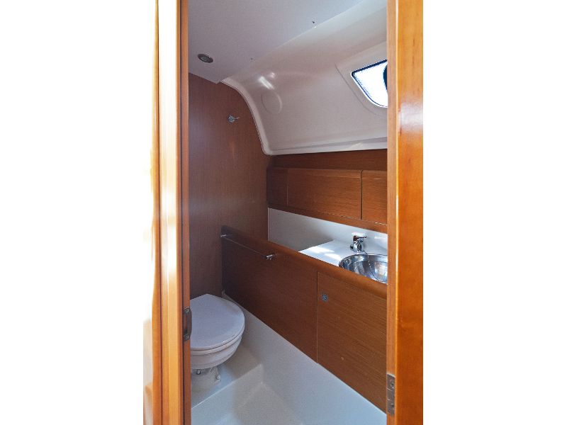 Sun Odyssey 33i
