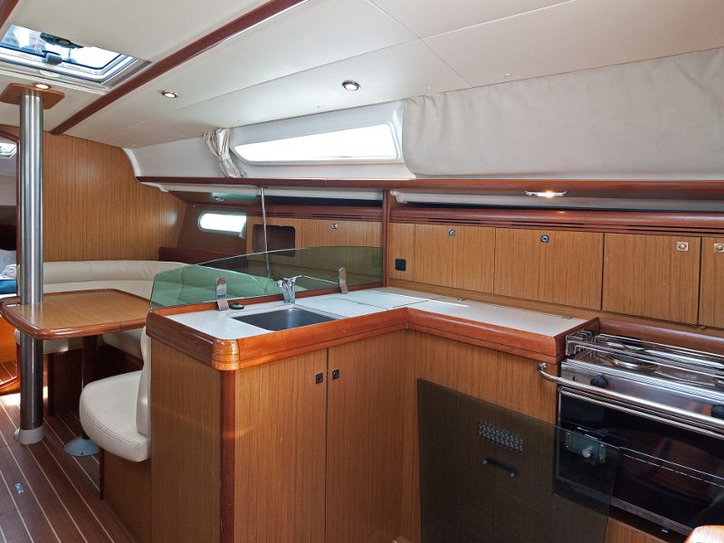 Sun Odyssey 36i