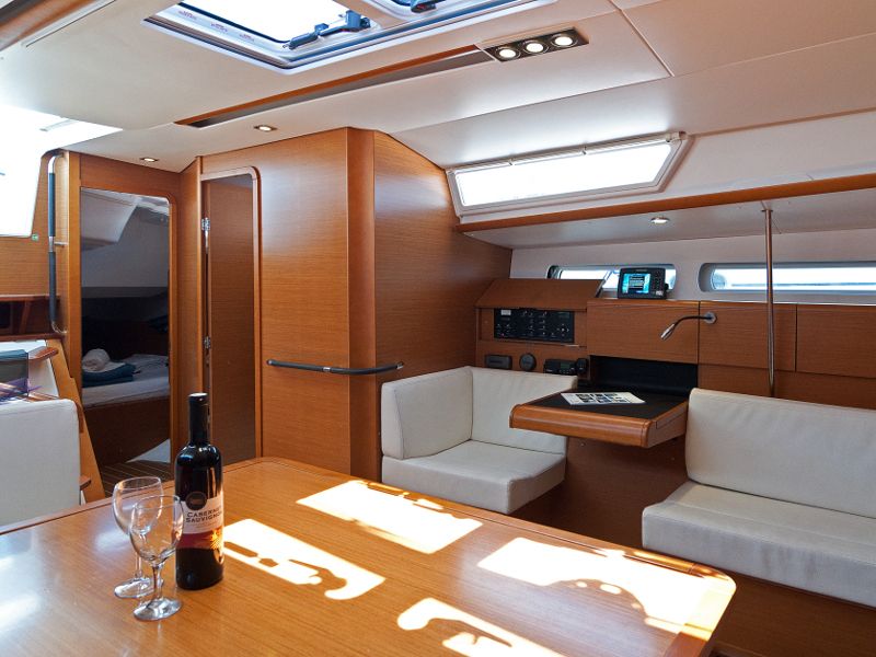 Sun Odyssey 439