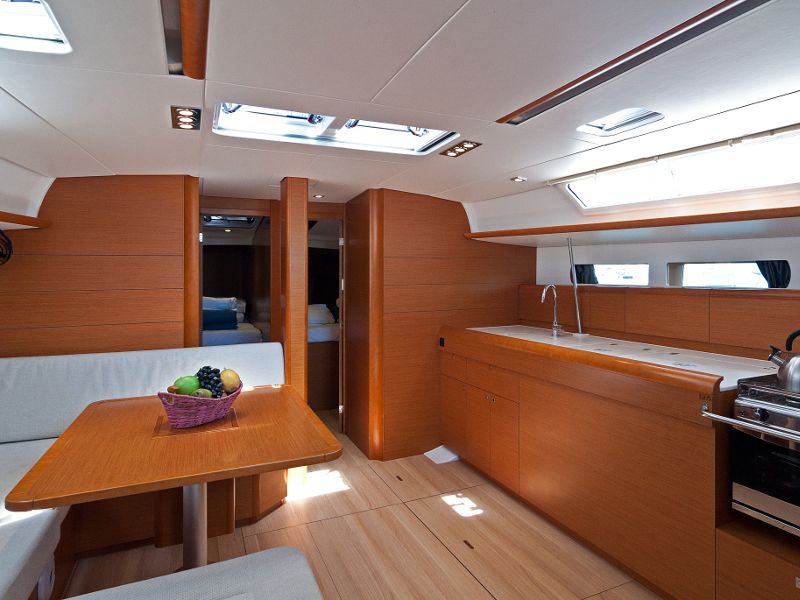 Sun Odyssey 469