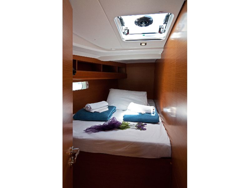 Sun Odyssey 469