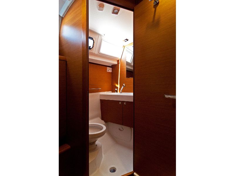 Sun Odyssey 469