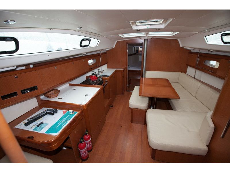 Oceanis 40