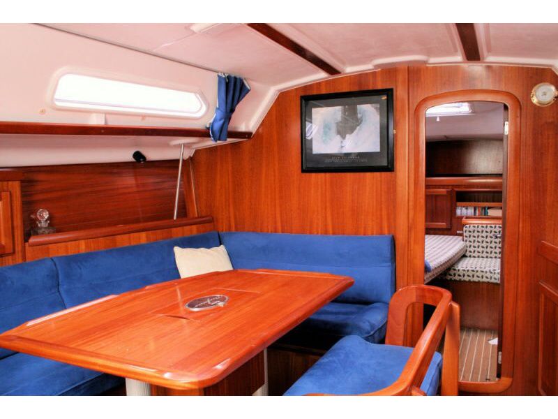 Dufour 36 (3 cab)