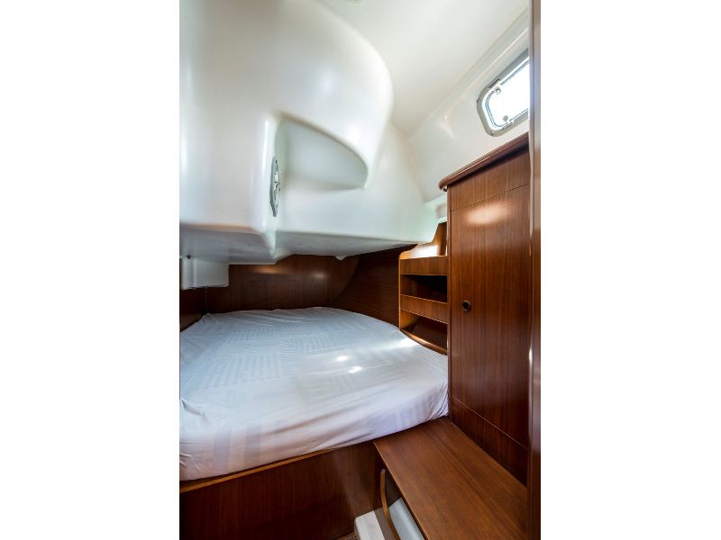 Oceanis Clipper 411