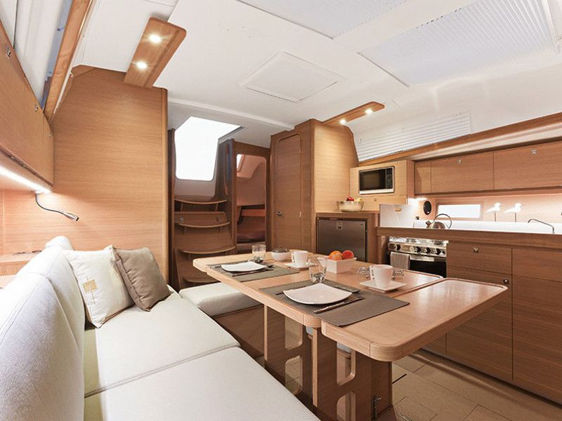 Dufour 382 GL
