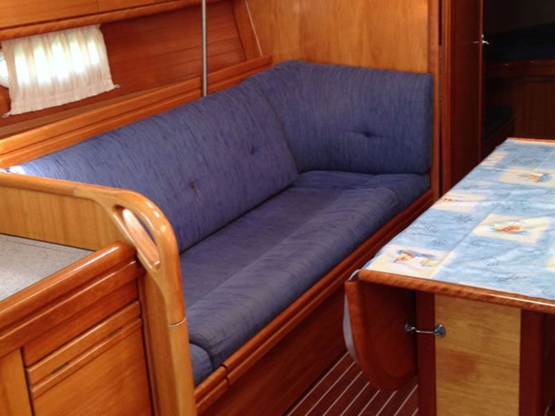 Bavaria 38 cruiser