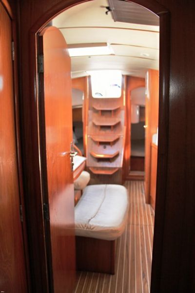 Sun Odyssey 371