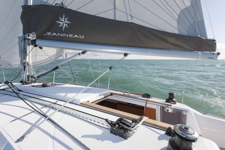 Sun Odyssey 349