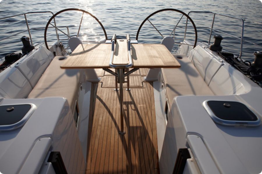 Hanse 445