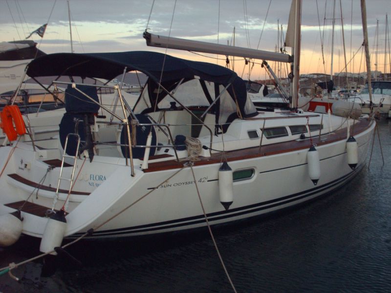 Sun Odyssey 42i