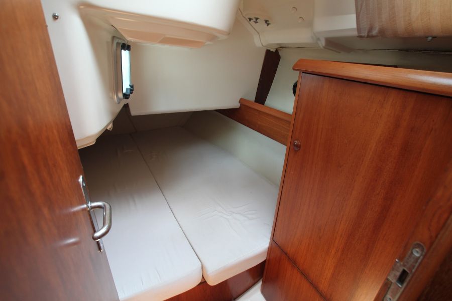 Sun Odyssey 35
