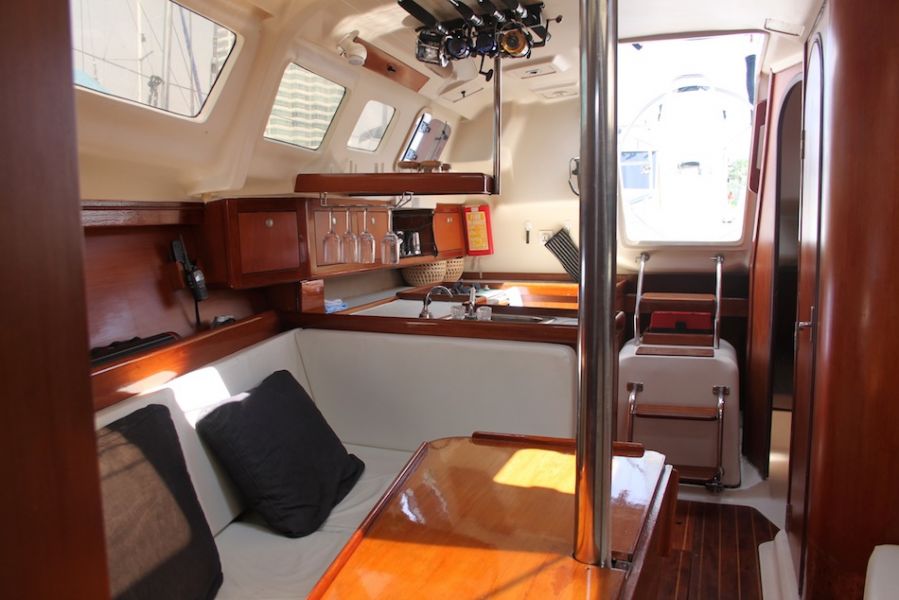 Hunter 310