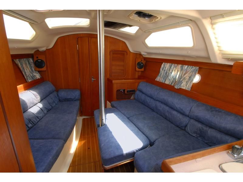 Hunter 310