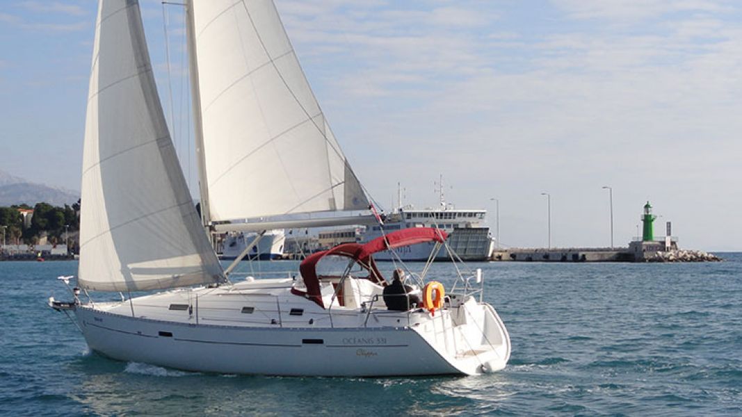 Oceanis Clipper 331
